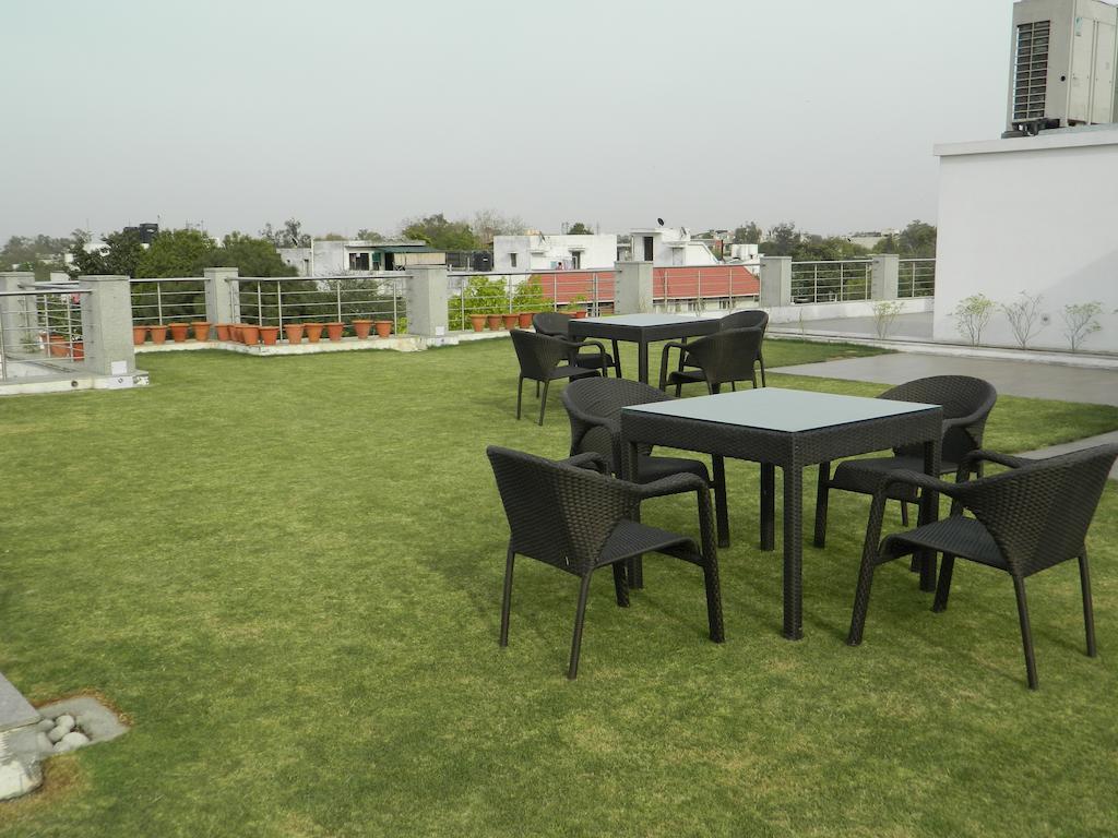 76 Friends Colony Bed & Breakfast New Delhi Bagian luar foto